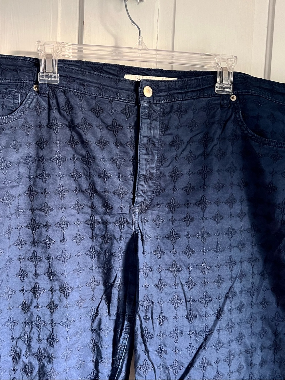 Liz Claiborne Navy Embroidered Ankle Pants size 24w